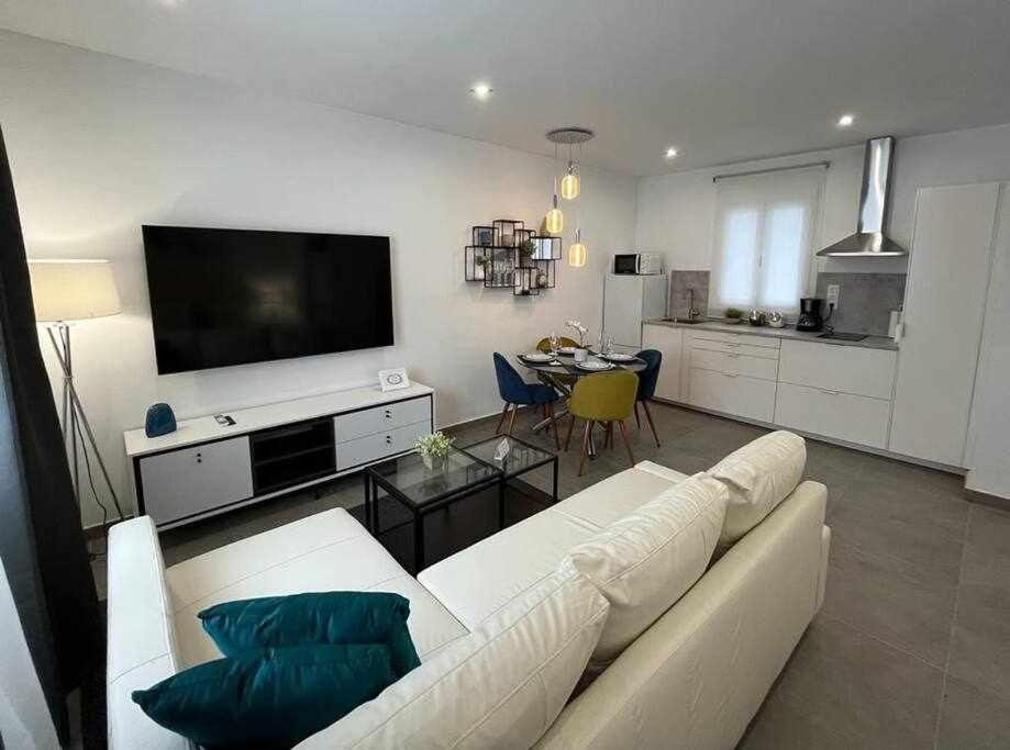 XXI E Apartamentos Morales & Arnal Ρόντα Εξωτερικό φωτογραφία
