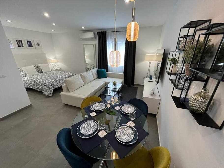 XXI E Apartamentos Morales & Arnal Ρόντα Εξωτερικό φωτογραφία