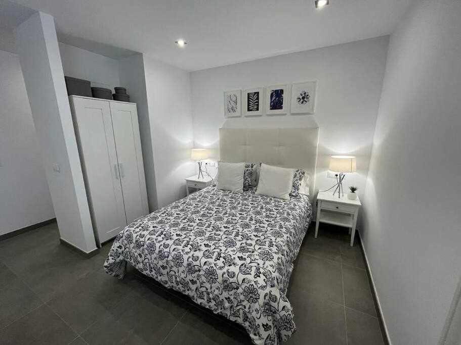 XXI E Apartamentos Morales & Arnal Ρόντα Εξωτερικό φωτογραφία