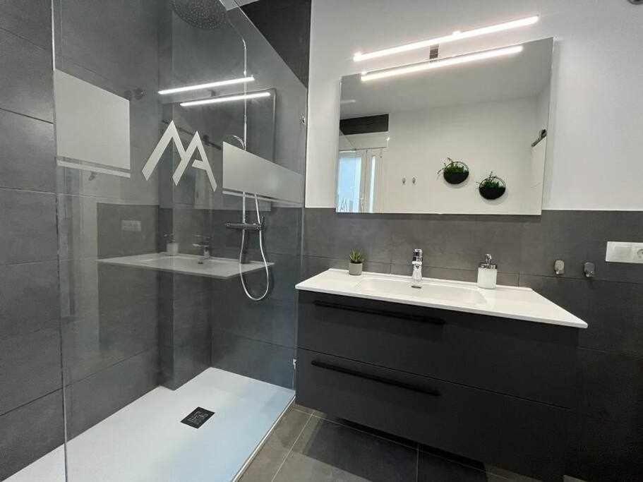 XXI E Apartamentos Morales & Arnal Ρόντα Εξωτερικό φωτογραφία