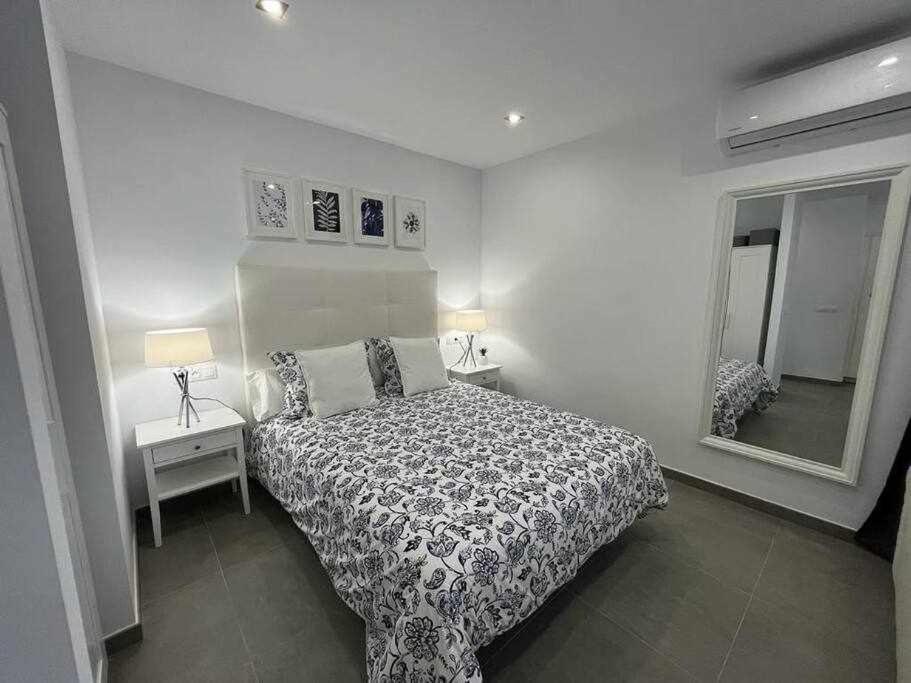 XXI E Apartamentos Morales & Arnal Ρόντα Εξωτερικό φωτογραφία